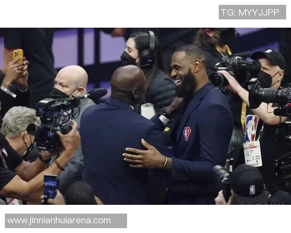 霍华德向ChatGPT询问历史前十球员的答案引发热议乔丹詹姆斯库里等传奇球星榜单揭秘